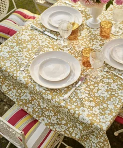 Liberty Interiors Furnishing Fabrics^Betsy Bloom Easton in Fennel – Outdoor