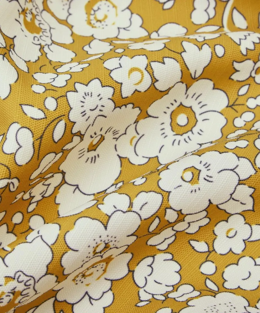 Liberty Interiors Furnishing Fabrics^Betsy Bloom Easton in Fennel – Outdoor