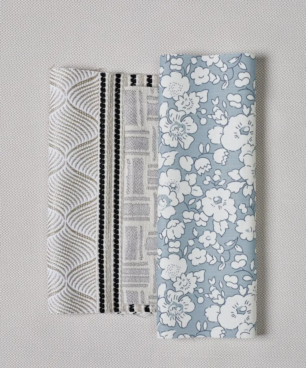 Liberty Interiors Furnishing Fabrics^Betsy Bloom Easton in Pewter – Outdoor