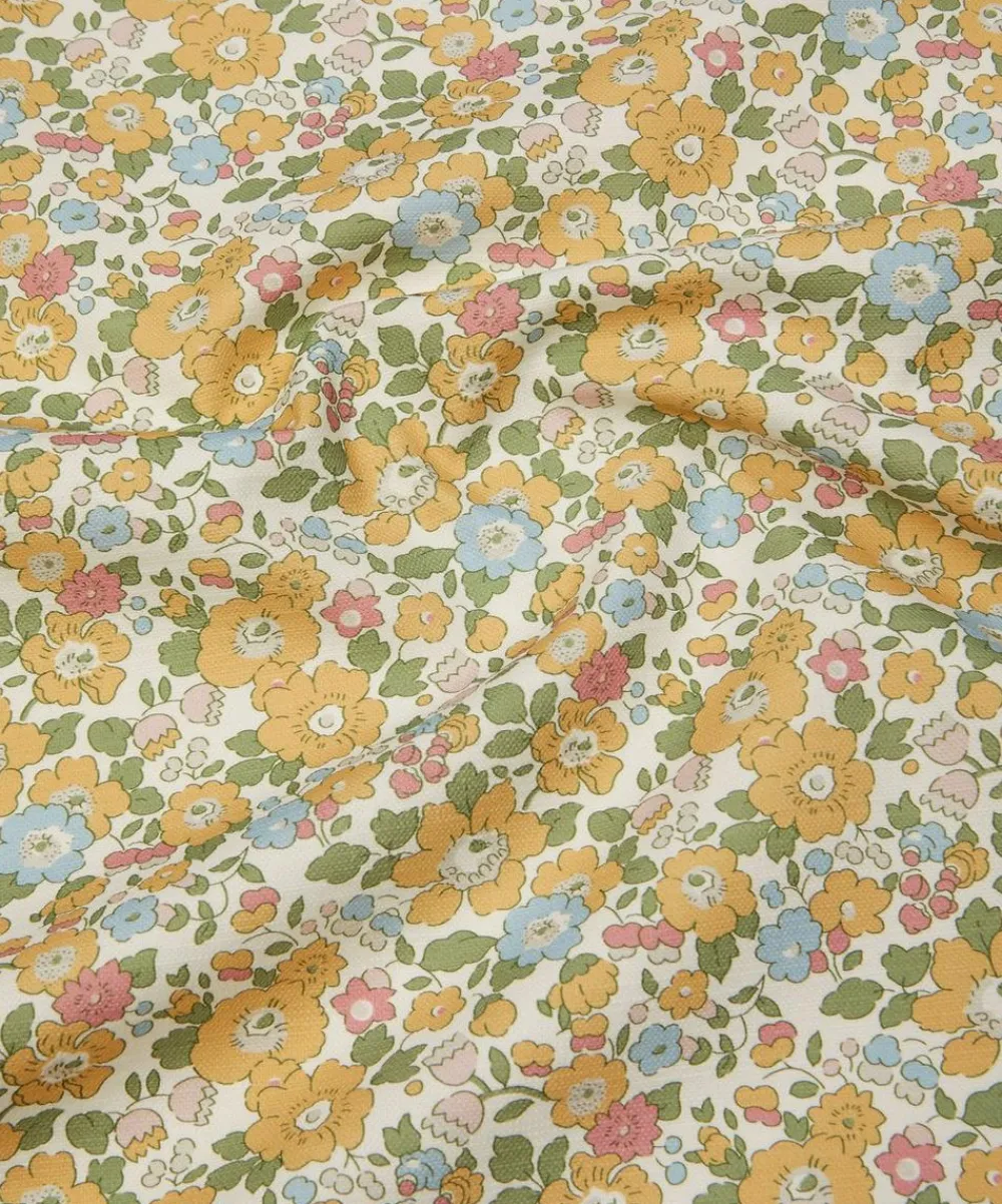 Liberty Interiors Furnishing Fabrics^Betsy Flora Cotton in Yarrow