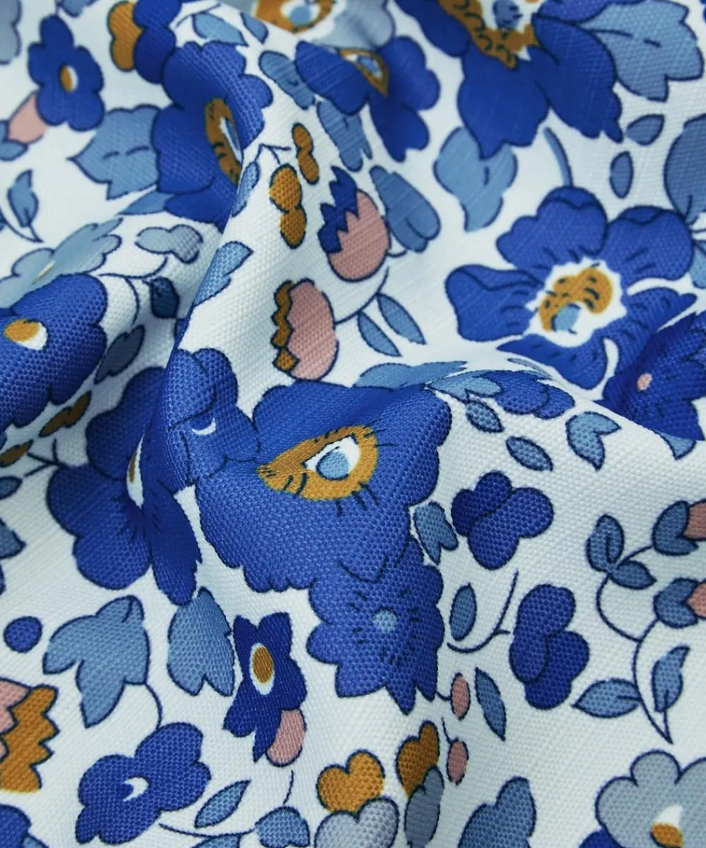 Liberty Interiors Furnishing Fabrics^Betsy Flora Easton in Lapis – Outdoor