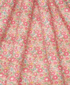 Liberty Fabrics Classic Tana Lawn|Tana Lawn™ Cotton^Betsy Meadow Tana Lawn™ Cotton