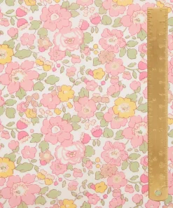 Liberty Fabrics Classic Tana Lawn|Tana Lawn™ Cotton^Betsy Tana Lawn™ Cotton