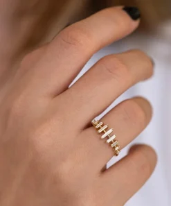 Artemer Rings|Rings^18ct Gold Spaced Needle Baguette Diamond Ring