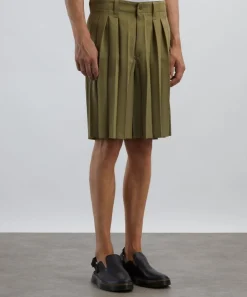 HOMME PLISSÉ ISSEY MIYAKE Shorts^EDGE ENSEMBLE Khaki Pleated Shorts
