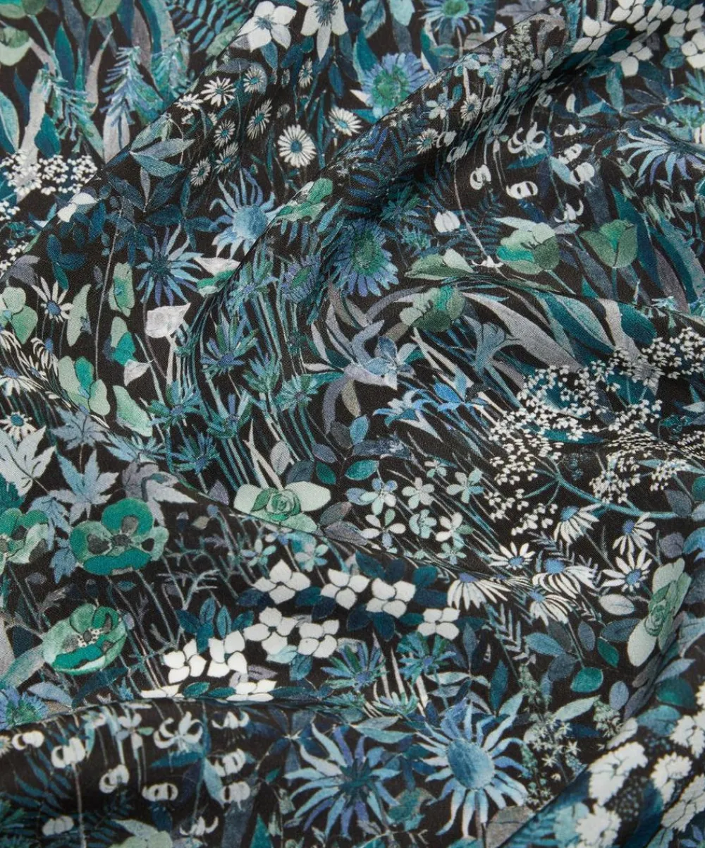 Liberty Fabrics Classic Silks|Crepe De Chine^Faria Flowers Small Crepe de Chine