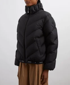 Moncler Coats & Jackets^Grignan Diagonal-Quilted Short Down Jacket
