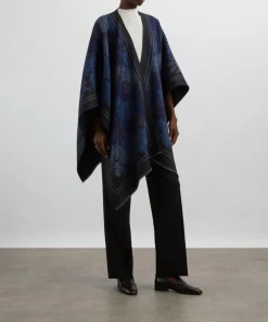 Liberty Scarves^Laura’s Reverie 140X160 Wool Cape