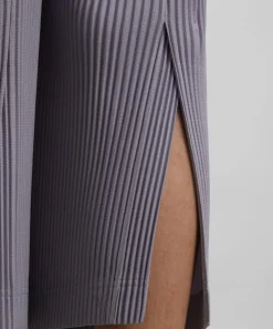 HOMME PLISSÉ ISSEY MIYAKE Shorts^MC JUNE Cloud Grey Pleated Shorts