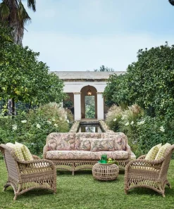 Liberty Interiors Furnishing Fabrics^Persian Voyage Jacquard Gatton in Lacquer – Outdoor