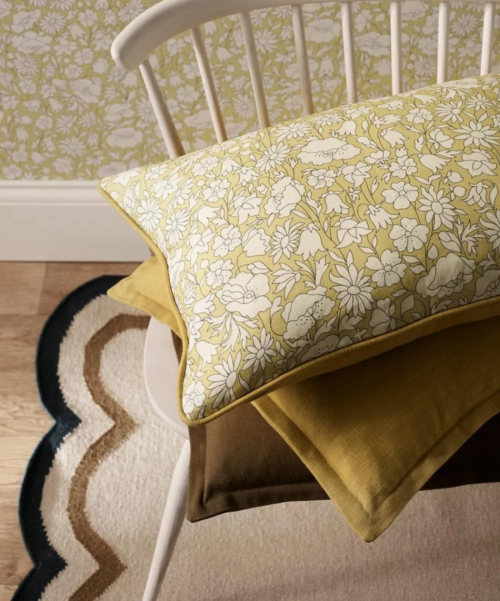 Liberty Interiors Furnishing Fabrics^Plain Lustre Linen in Fennel