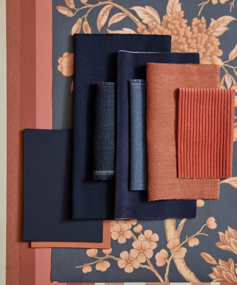Liberty Interiors Wallpaper^Porcelain Trail in Ink