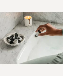 NEOM Wellbeing London Wellness^Scent to Sleep Essential Oil Blend 10ml