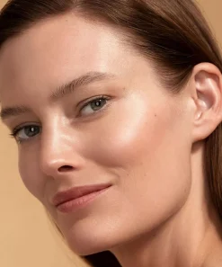 Chantecaille Moisturisers^Sheer Glow Gold Face Tint 30g