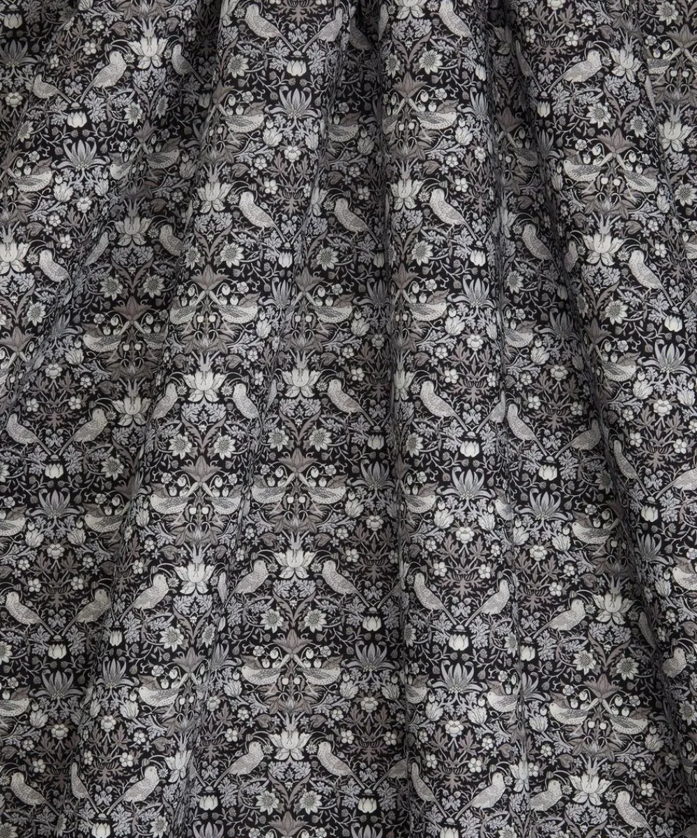 Liberty Fabrics Classic Tana Lawn|Tana Lawn™ Cotton^Strawberry Thief Tana Lawn™ Cotton