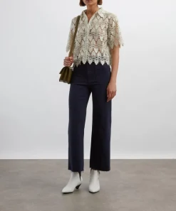 Frame Jeans^The Anchor High-Rise Wide Jeans in Navy Raw Fray