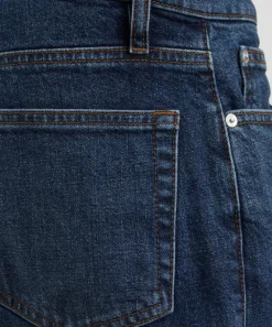 Frame Jeans^The Modern Straight Jeans in Pueblo