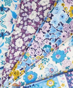 Liberty Fabrics Cotton For Quilting^Tudor Celebration Lasenby Cotton Fat Quarter Bundle