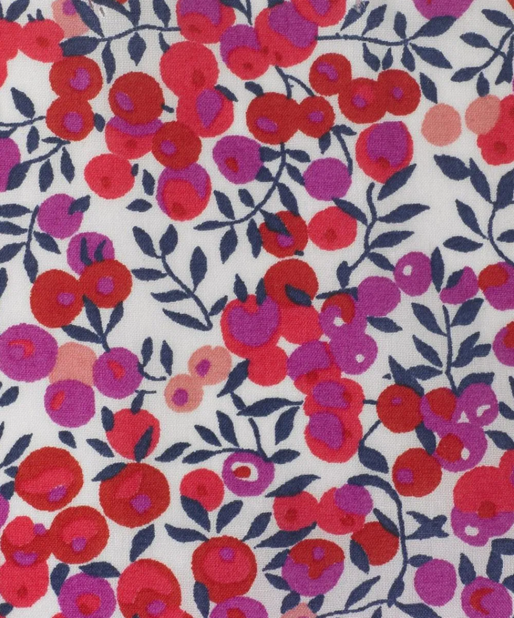 Liberty Fabrics Classic Tana Lawn|Tana Lawn™ Cotton^Wiltshire Berry Tana Lawn™ Cotton